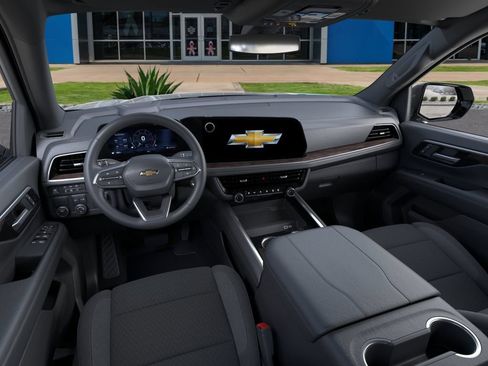 New 2026 Chevrolet Suburban LS w/ Max Trailering Package RWD image 15
