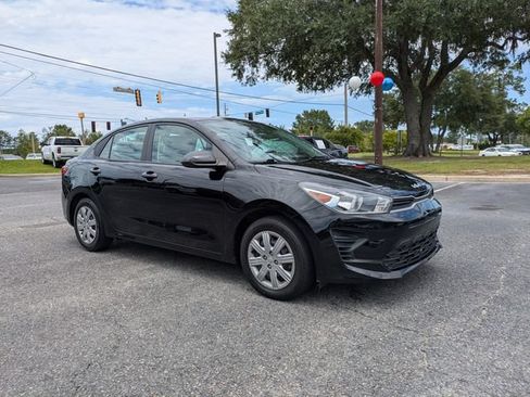 Used 2022 Kia Rio S FWD image 3
