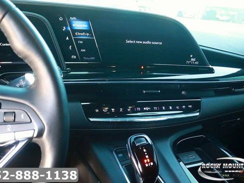 Used 2023 Cadillac Escalade V AWD/4WD image 25
