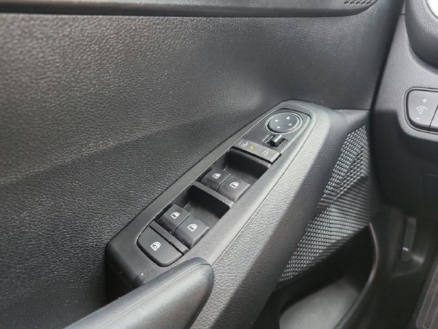 Certified 2026 Kia Seltos LX FWD image 16
