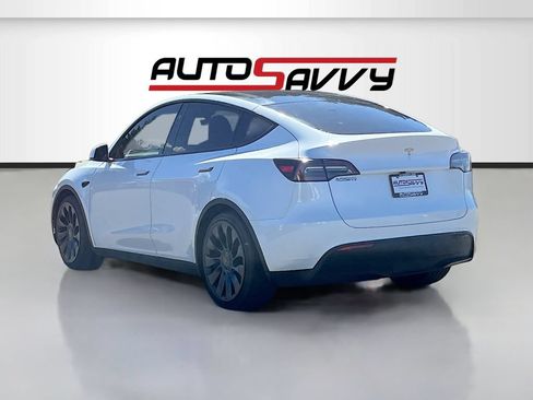 Used 2024 Tesla Model Y Performance AWD/4WD image 5