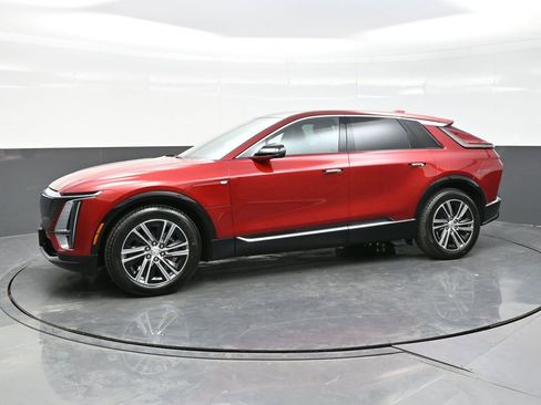 New 2026 Cadillac Lyriq Luxury image 3