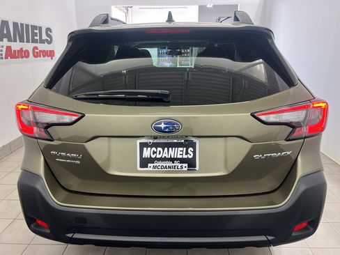 Used 2024 Subaru Outback Premium image 6