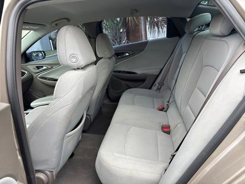 Used 2022 Chevrolet Malibu LS image 4