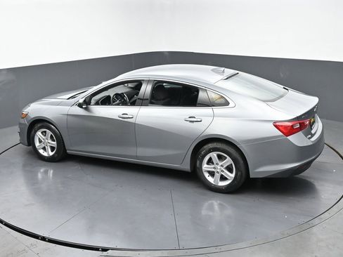 Used 2024 Chevrolet Malibu LT image 44