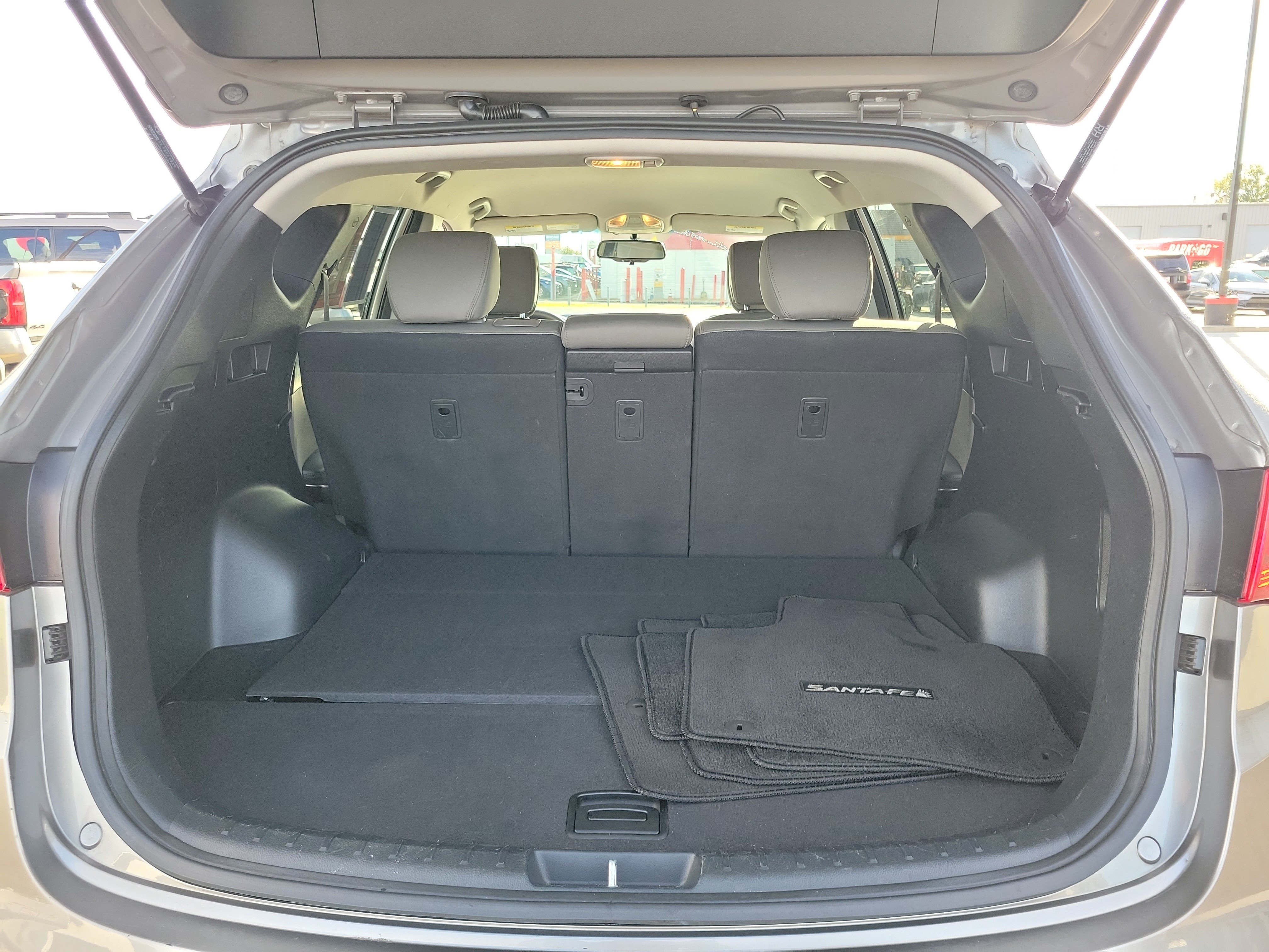 Used 2018 Hyundai Santa Fe Sport w/ 2.4L Value Package 02 FWD image 8
