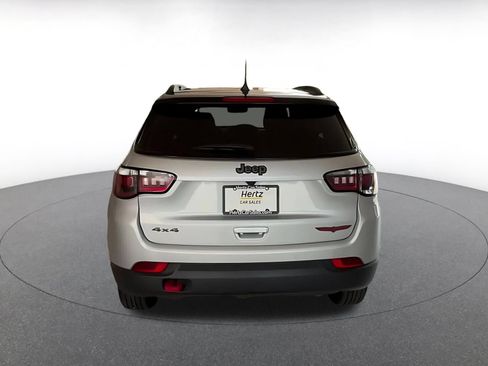 Used 2025 Jeep Compass Trailhawk AWD/4WD image 11