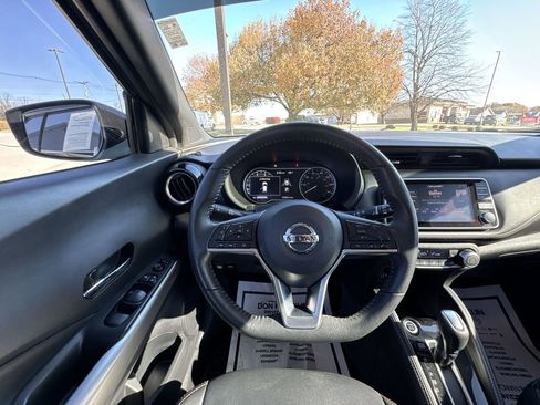 Used 2020 Nissan Kicks SR w/ SR Premium Package image 14