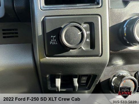 Used 2022 Ford F250 XLT w/ XLT Premium Package image 29