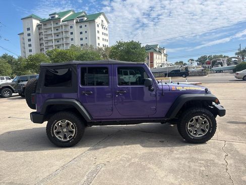 Used 2017 Jeep Wrangler Unlimited Sport w/ Connectivity Group image 5