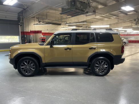 Certified 2025 Toyota Land Cruiser w/ Premium Package image 7