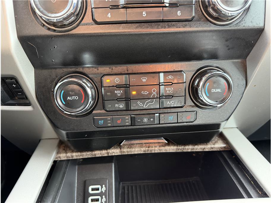 Used 2019 Ford F250 Lariat w/ Lariat Value Package AWD/4WD image 17