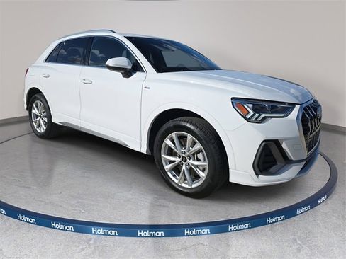 Certified 2024 Audi Q3 2.0T Premium Plus image 3