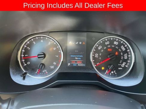 Used 2022 Toyota RAV4 LE FWD image 23