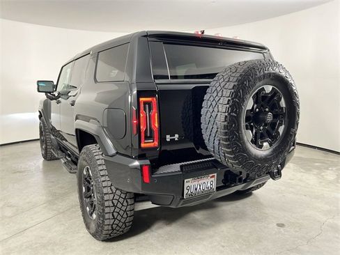 Used 2024 GMC Hummer EV 2X w/ Extreme Off-Road Package image 33