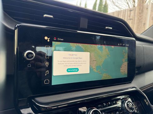 Used 2023 GMC Sierra 1500 AT4 w/ Technology Package AWD/4WD image 32