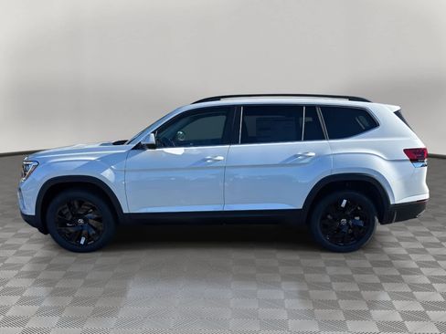 New 2026 Volkswagen Atlas SE image 6