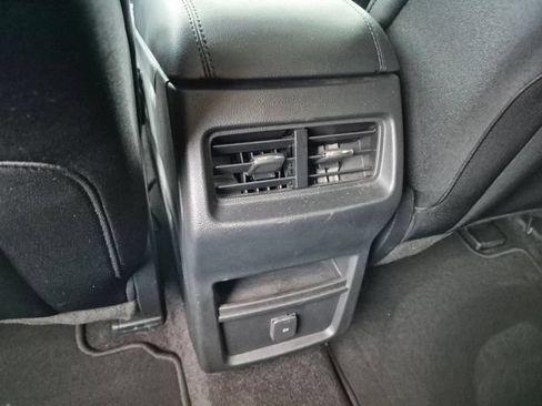 Used 2020 Ford Edge SE AWD/4WD image 17