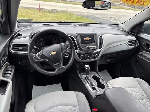 Used 2020 Chevrolet Equinox LS image 7