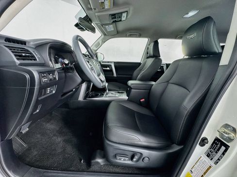 Used 2022 Toyota 4Runner TRD Sport RWD image 12