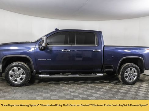 Used 2020 Chevrolet Silverado 2500 LTZ w/ LTZ Premium Package image 25
