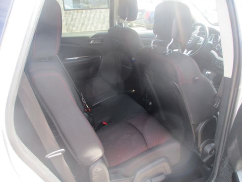 Used 2011 Dodge Journey R/T w/ Navigation & Sound Group I image 8