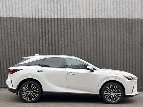 Used 2025 Lexus RX 350 w/ Convenience Package AWD/4WD image 8