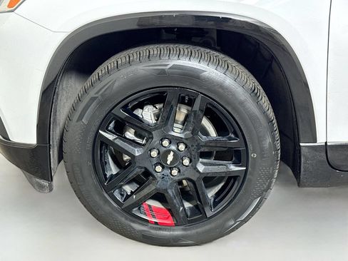 Used 2021 Chevrolet Traverse Premier w/ Redline Edition FWD image 31