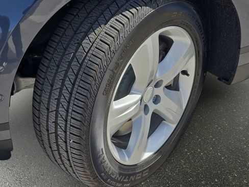 New 2026 Land Rover Range Rover Velar S image 33