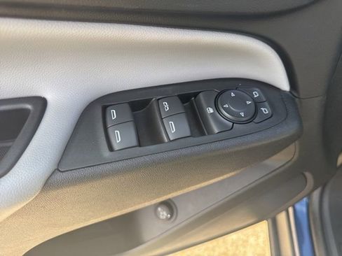 Used 2022 Chevrolet Equinox LT image 10