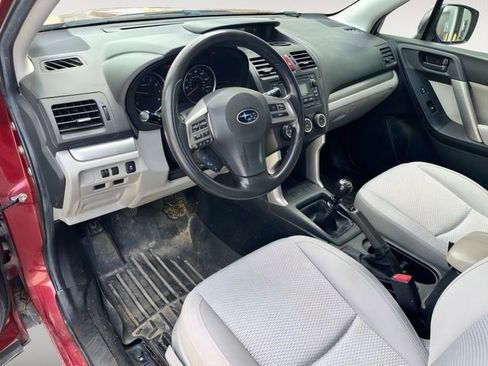Used 2015 Subaru Forester 2.5i image 10