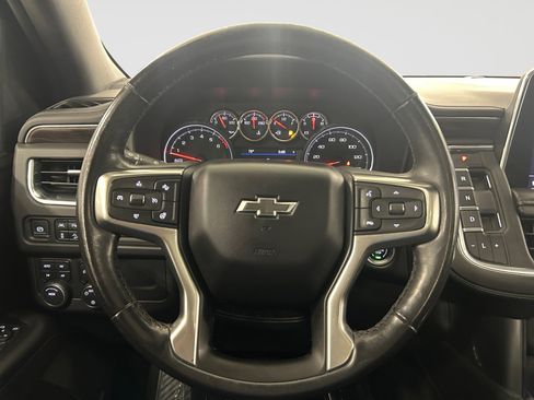 Used 2021 Chevrolet Tahoe Z71 w/ Luxury Package AWD/4WD image 13