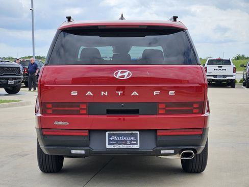 Used 2025 Hyundai Santa Fe SEL FWD image 8