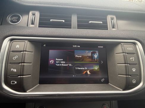 Used 2019 Land Rover Range Rover Evoque SE AWD/4WD image 28
