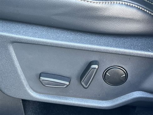 New 2026 Ford Bronco Badlands image 16