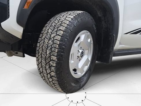 Used 2024 Nissan Frontier SV w/ Hardbody Edition AWD/4WD image 38
