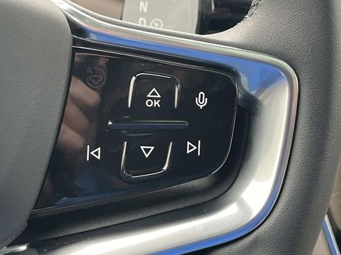 Used 2025 Volvo EX90 Ultra image 24