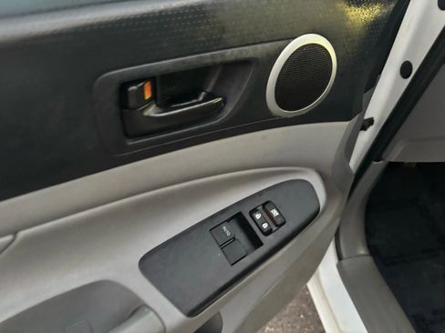 Used 2013 Toyota Tacoma 2WD Access Cab w/ SR5 Pkg image 16