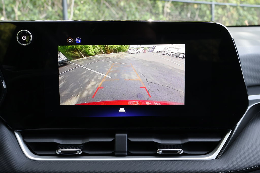 Used 2025 Chevrolet Equinox LT AWD/4WD image 16