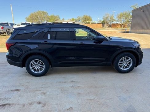 New 2026 Ford Explorer Active image 9