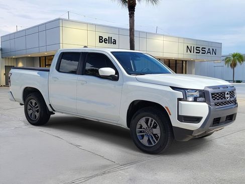 Certified 2025 Nissan Frontier SV RWD image 9