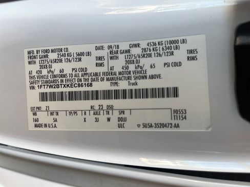 Used 2019 Ford F250 Lariat w/ Lariat Ultimate Package AWD/4WD image 31