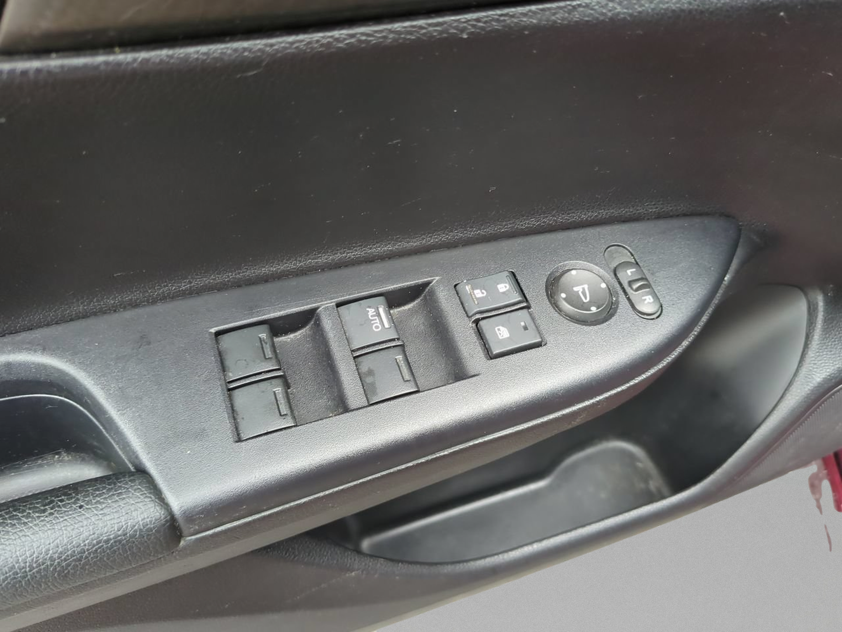 Certified 2017 Honda Accord Sport image 17