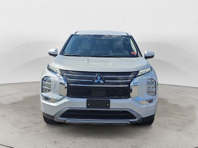 Used 2025 Mitsubishi Outlander SE AWD/4WD image 8