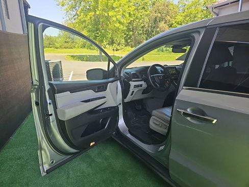 Used 2018 Honda Odyssey EX-L image 39