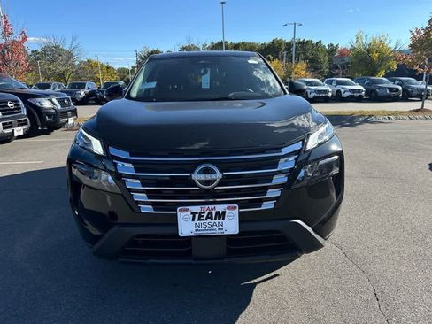 New 2026 Nissan Rogue SV image 2