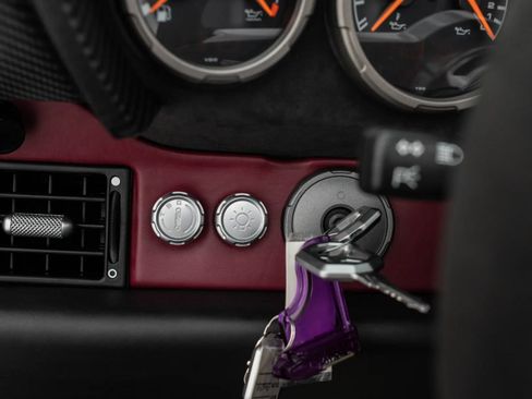 Used 1997 Porsche 911 Carrera RWD image 23