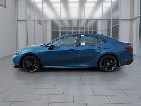 New 2026 Toyota Camry SE FWD image 2