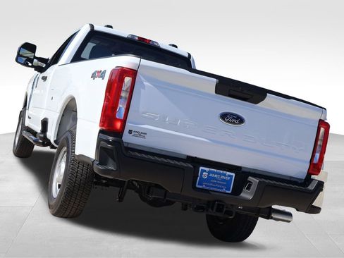 New 2026 Ford F250 XL w/ F-250 >10K GVWR Package AWD/4WD image 3