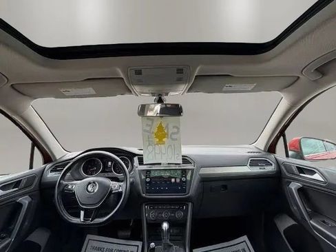 Used 2019 Volkswagen Tiguan SE FWD image 12